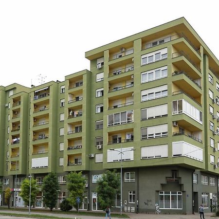 נובי סאד Apartment Promenada 30 מראה חיצוני תמונה