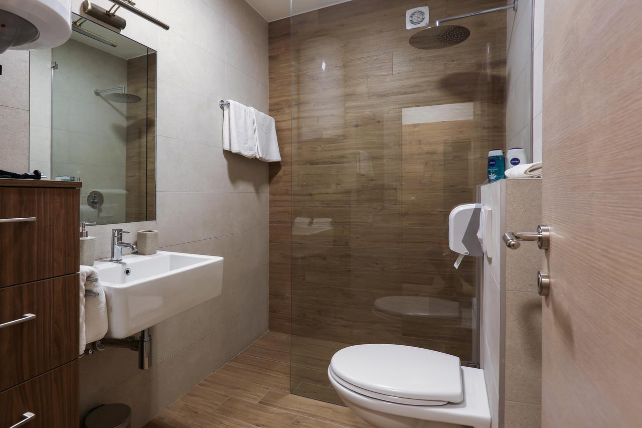 נובי סאד Apartment Promenada 30 מראה חיצוני תמונה