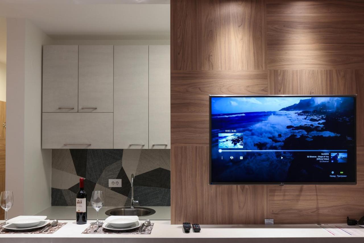 נובי סאד Apartment Promenada 30 מראה חיצוני תמונה